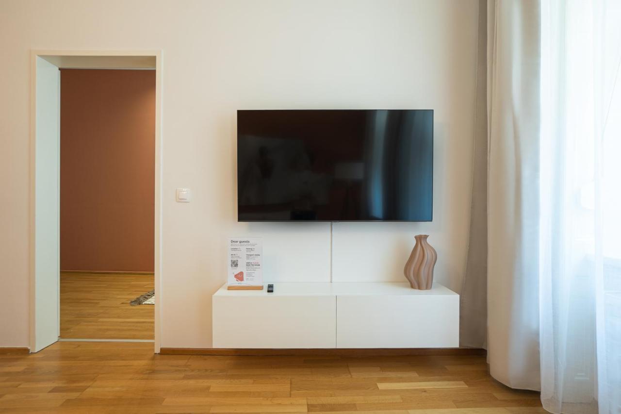 Bright 3-Room Apartment With A King-Size Bed ウィーン エクステリア 写真