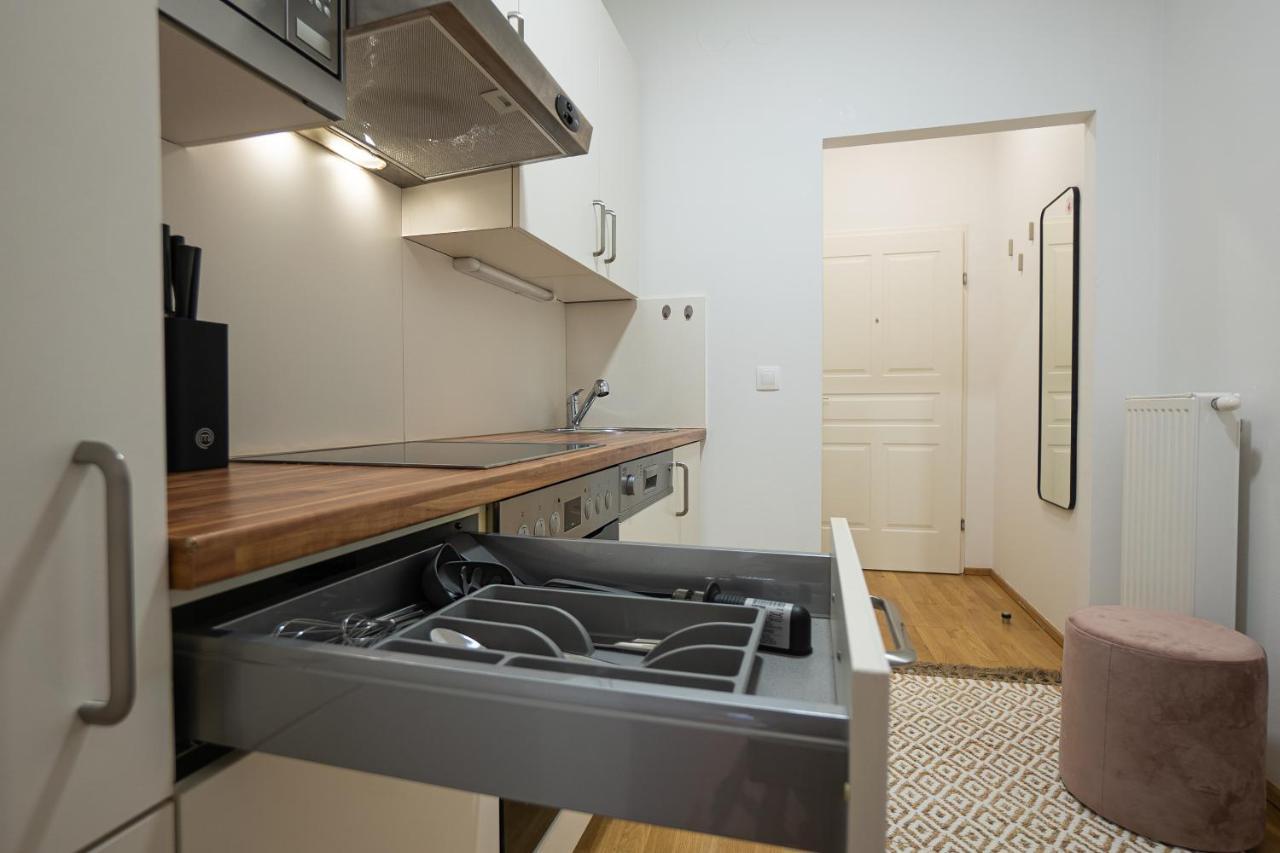 Bright 3-Room Apartment With A King-Size Bed ウィーン エクステリア 写真