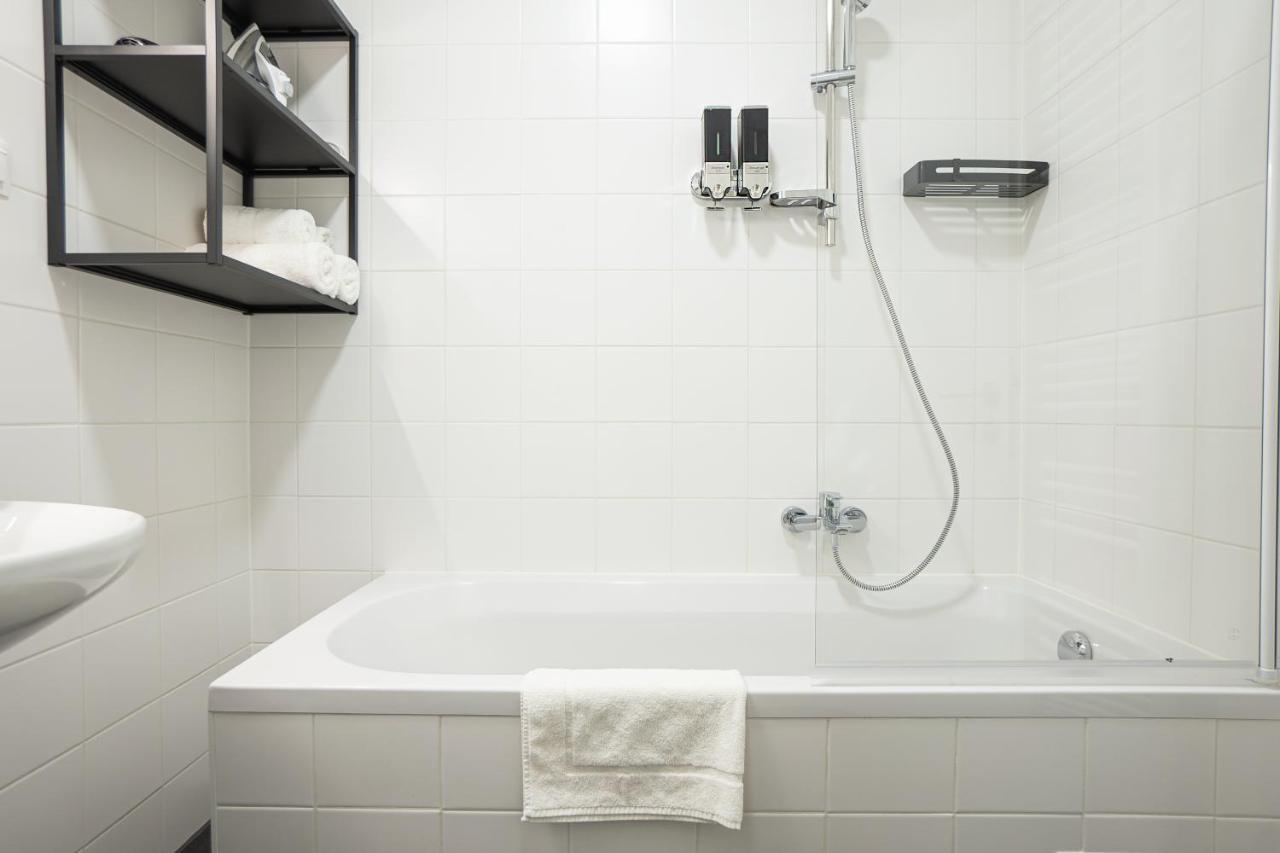 Bright 3-Room Apartment With A King-Size Bed ウィーン エクステリア 写真