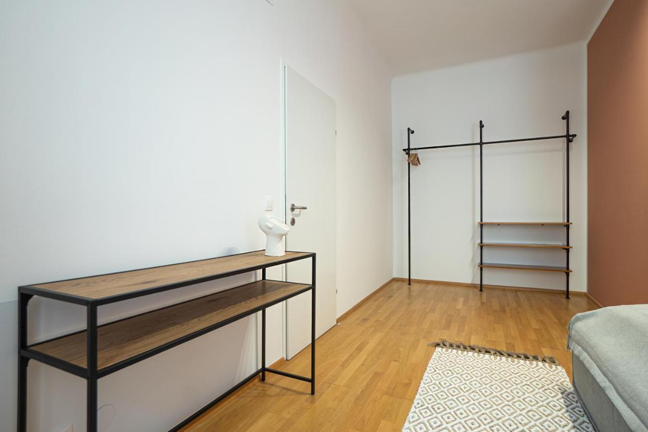 Bright 3-Room Apartment With A King-Size Bed ウィーン エクステリア 写真